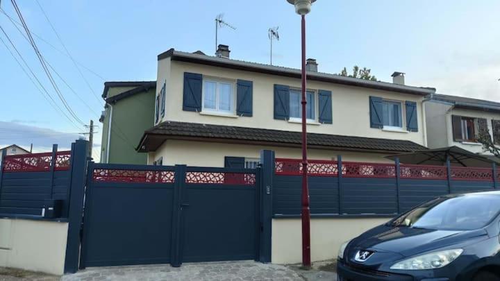 Chambre Privee Pour 4 Personnes En Banlieue Parisienne A บงดี ภายนอก รูปภาพ